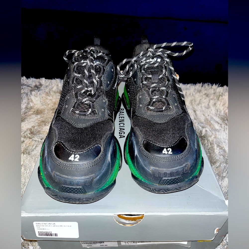 Balenciaga triple S sneaker size 42 men